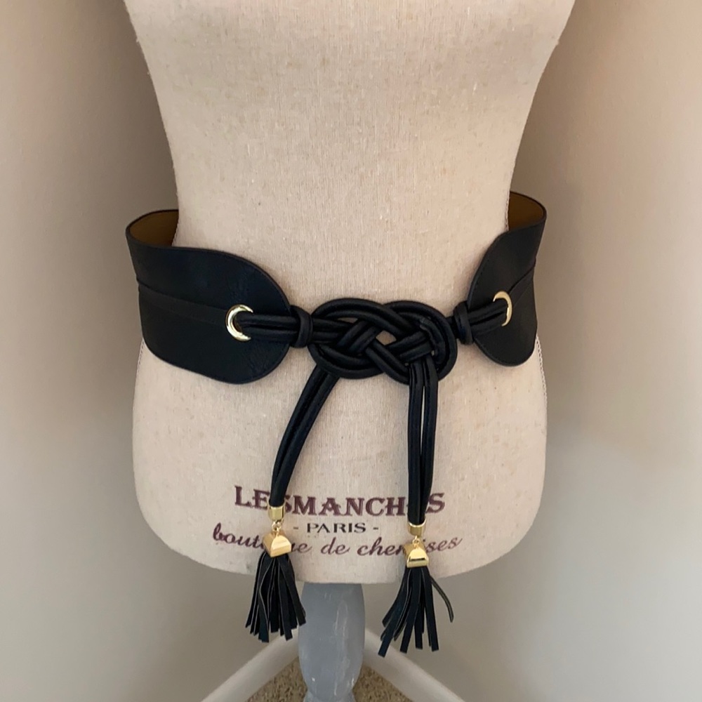 BCBG MaxAzria Belt